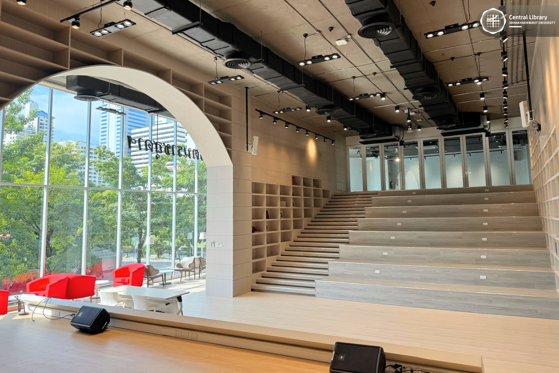 ห้องประชุม ศ.ดร.สุดใจ เหล่าสุนทร (4)