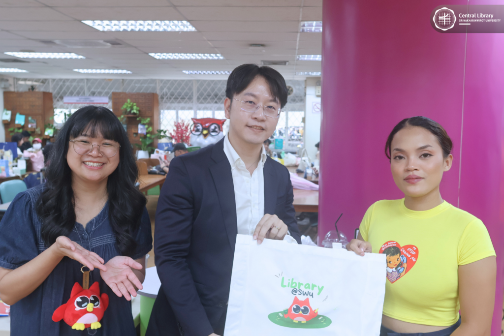 กิจกรรมบัณฑิตบอกเล่า ห้องสมุดก้าวต่อ (7)