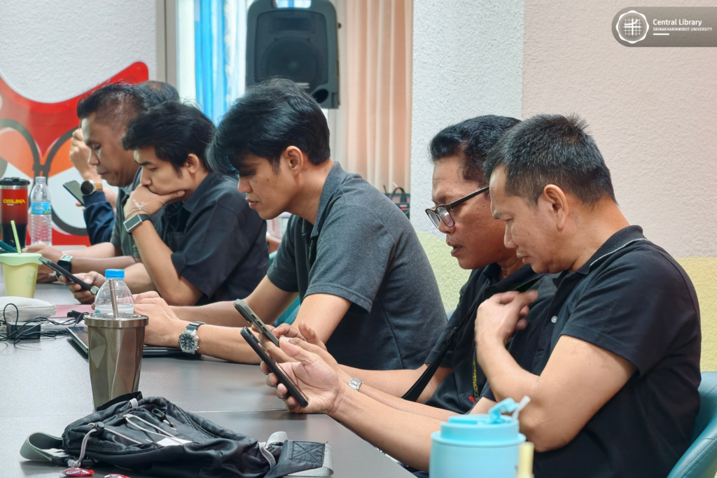 กิจกรรม Library Waste to Value (10)