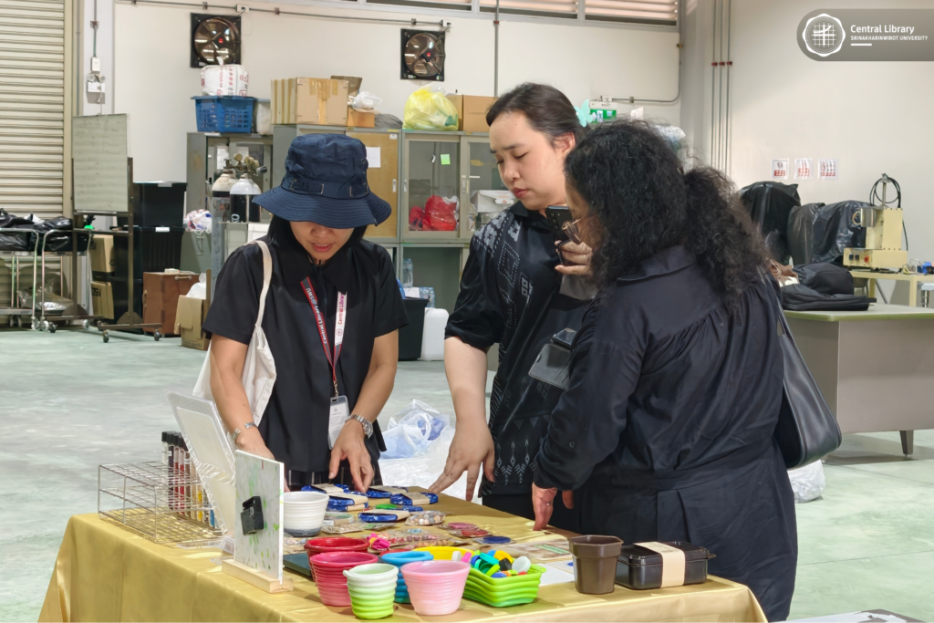 กิจกรรม Library Waste to Value (13)