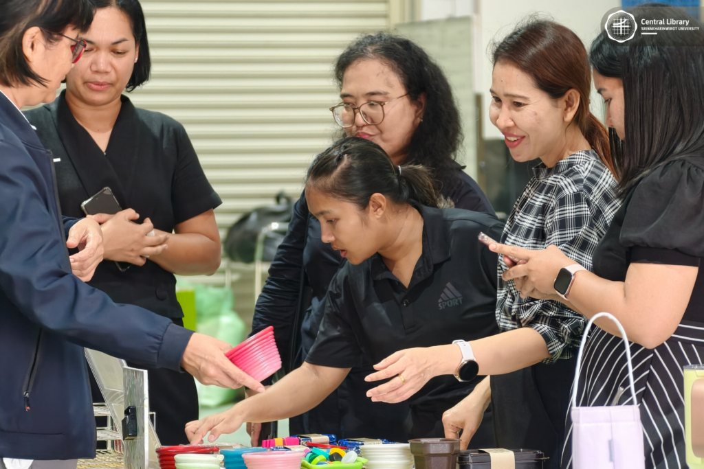 กิจกรรม Library Waste to Value (16)