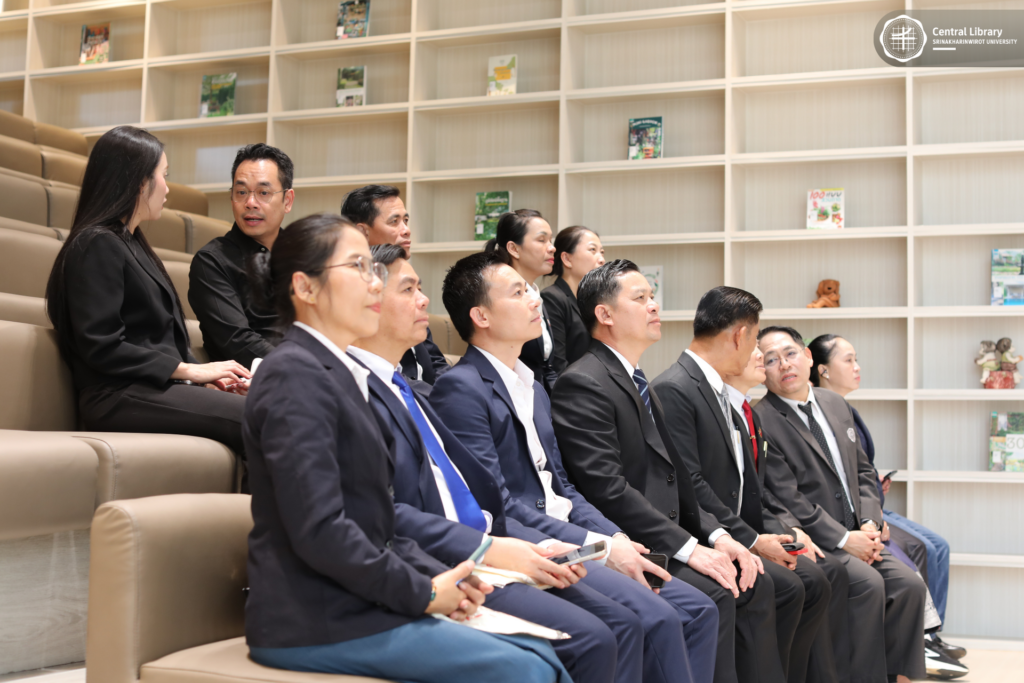 ต้อนรับ ม. แห่งชาติลาว (2)