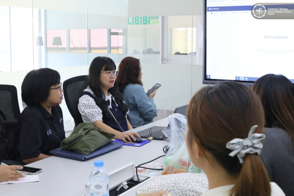 ต้อนรับคณะศึกษาดูงานจากหอสมุด มธ (11)