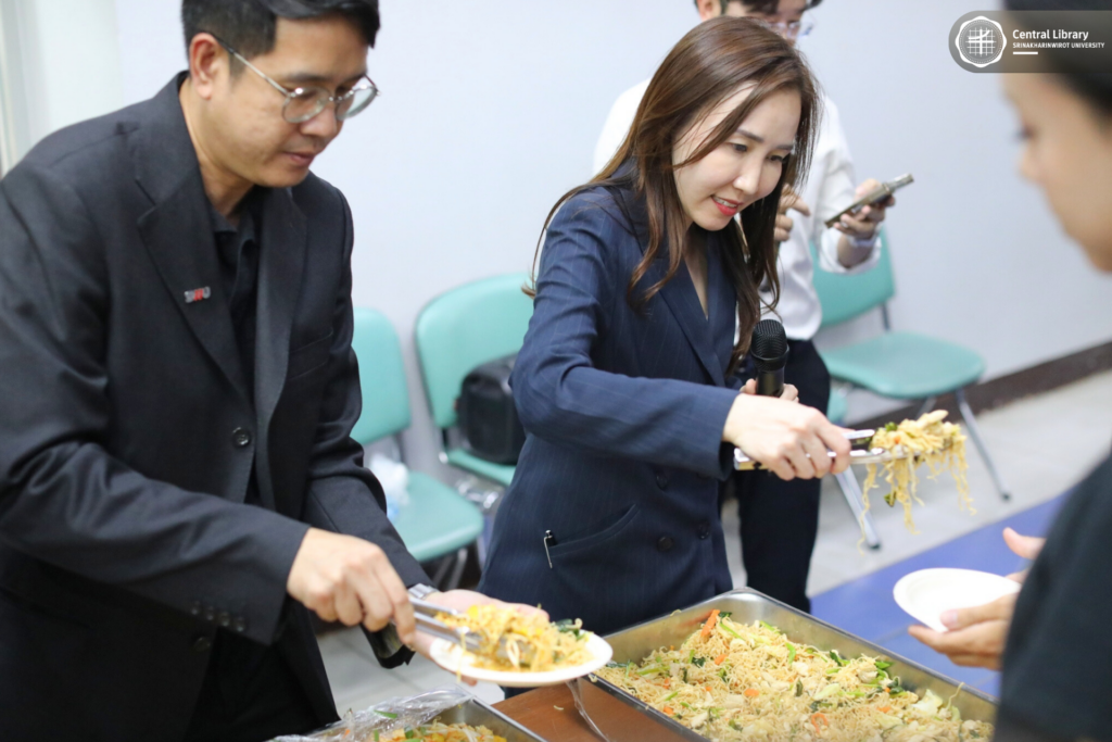 แจกผัดมาม่า (5)