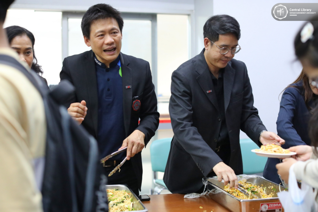 แจกผัดมาม่า (6)