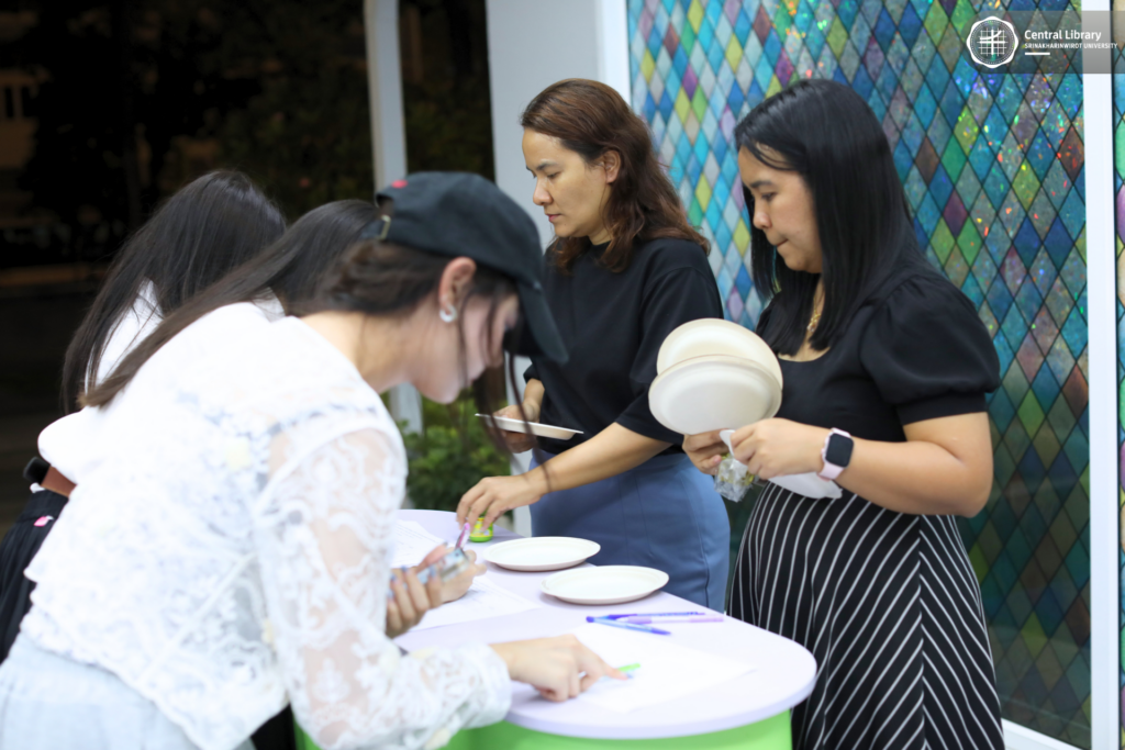 แจกข้าวไก่กระเทียม (3)