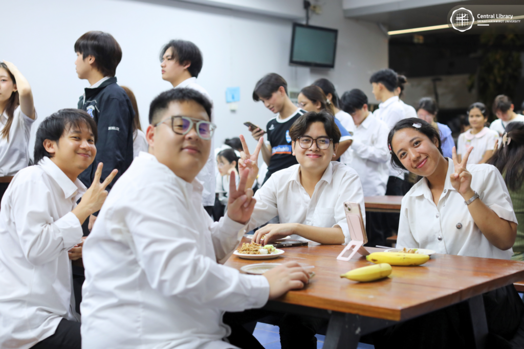 แจกข้าวไก่กระเทียม (5)