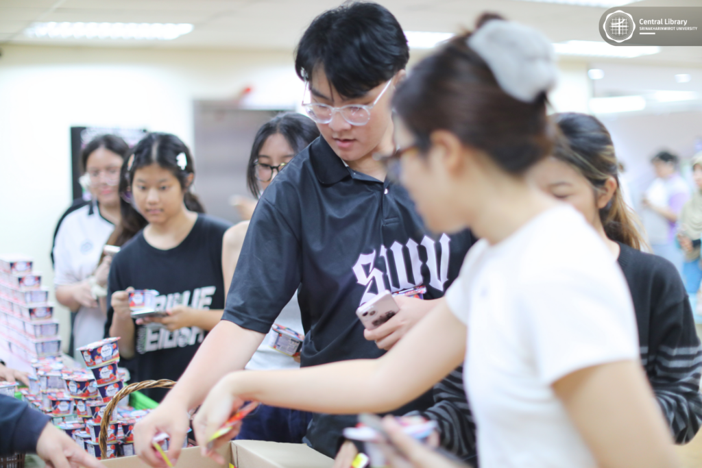 แจกโยเกิร์ต และทาโร (5)