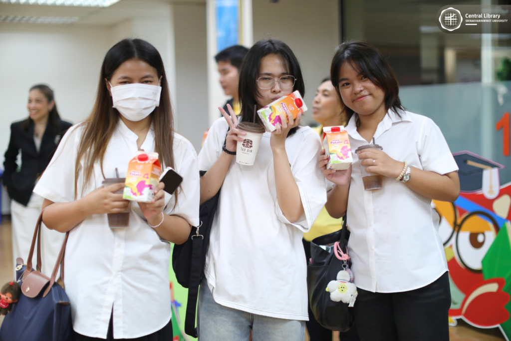 แจกนมเมจิกลิ่นมันม่วง (11)