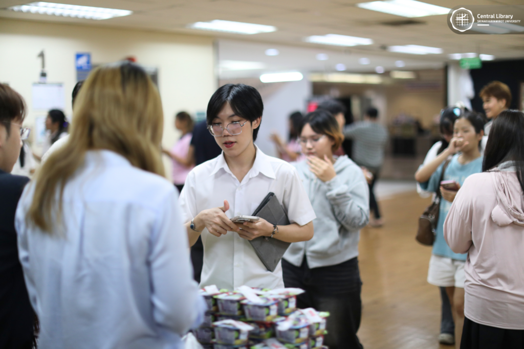 แจกโยเกิร์ต เมจิ บัลแกเรีย รสแอปเปิ้ล (9)