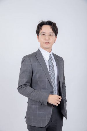 อาจารย์อธิป เตชะพงศธร
